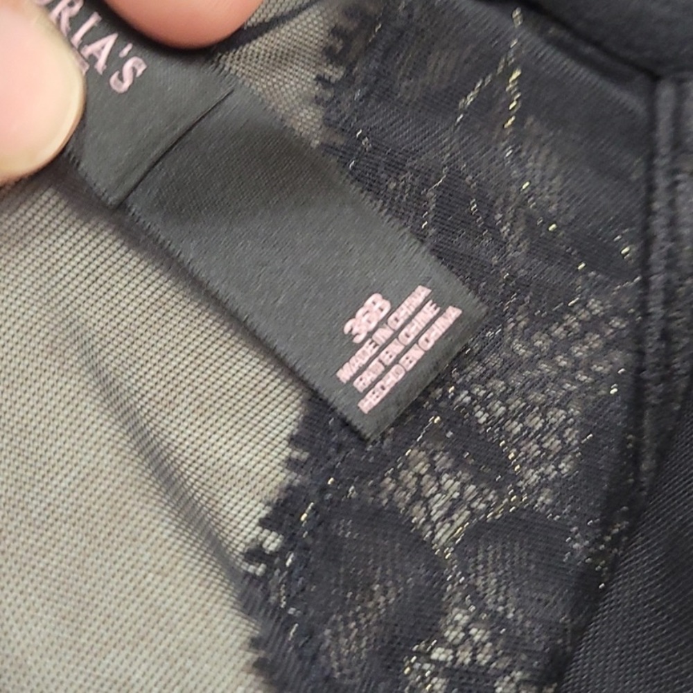 Victoria's Secret Red and Black Lace Chemise - Picture 11 of 12